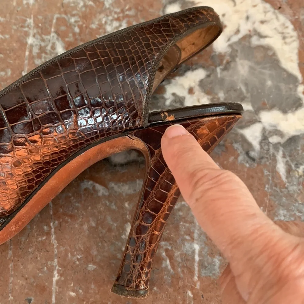 Vintage 1940’s WWII Alligator Peep Toe Slingback Platform Heels sz 6